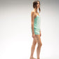 Top con scollo a V verde acqua con piping a contrasto